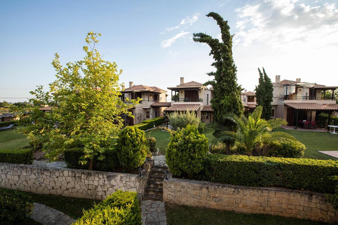 Porto Thea Alexandra Shared Pool Villa, Afytos Exterior foto