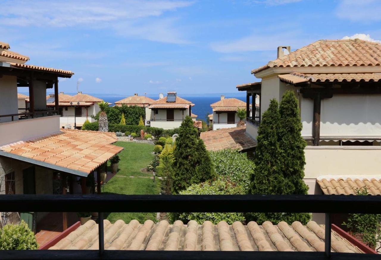 Porto Thea Alexandra Shared Pool Villa, Afytos Exterior foto